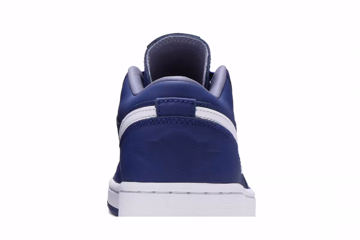 Women's Air Jordan 1 Low SE Deep Royal Blue, view 8