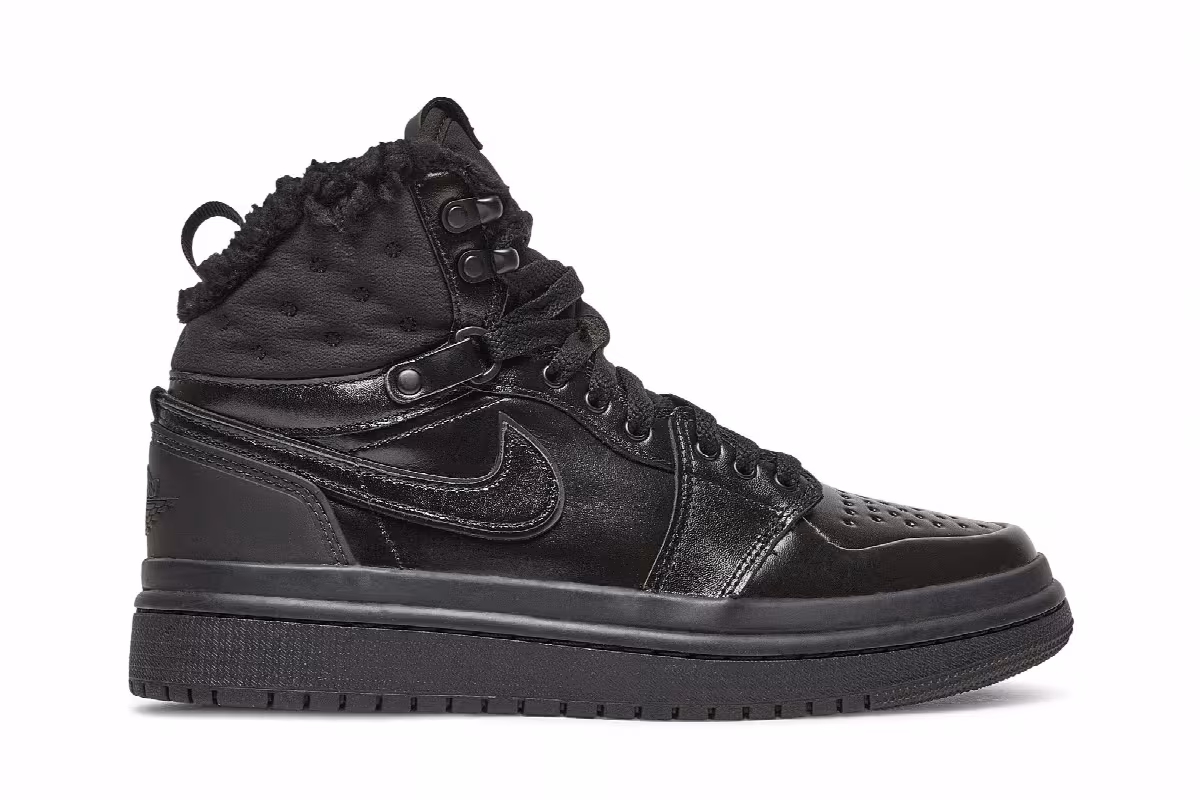 Women's Air Jordan 1 Acclimate Triple Black, view 2