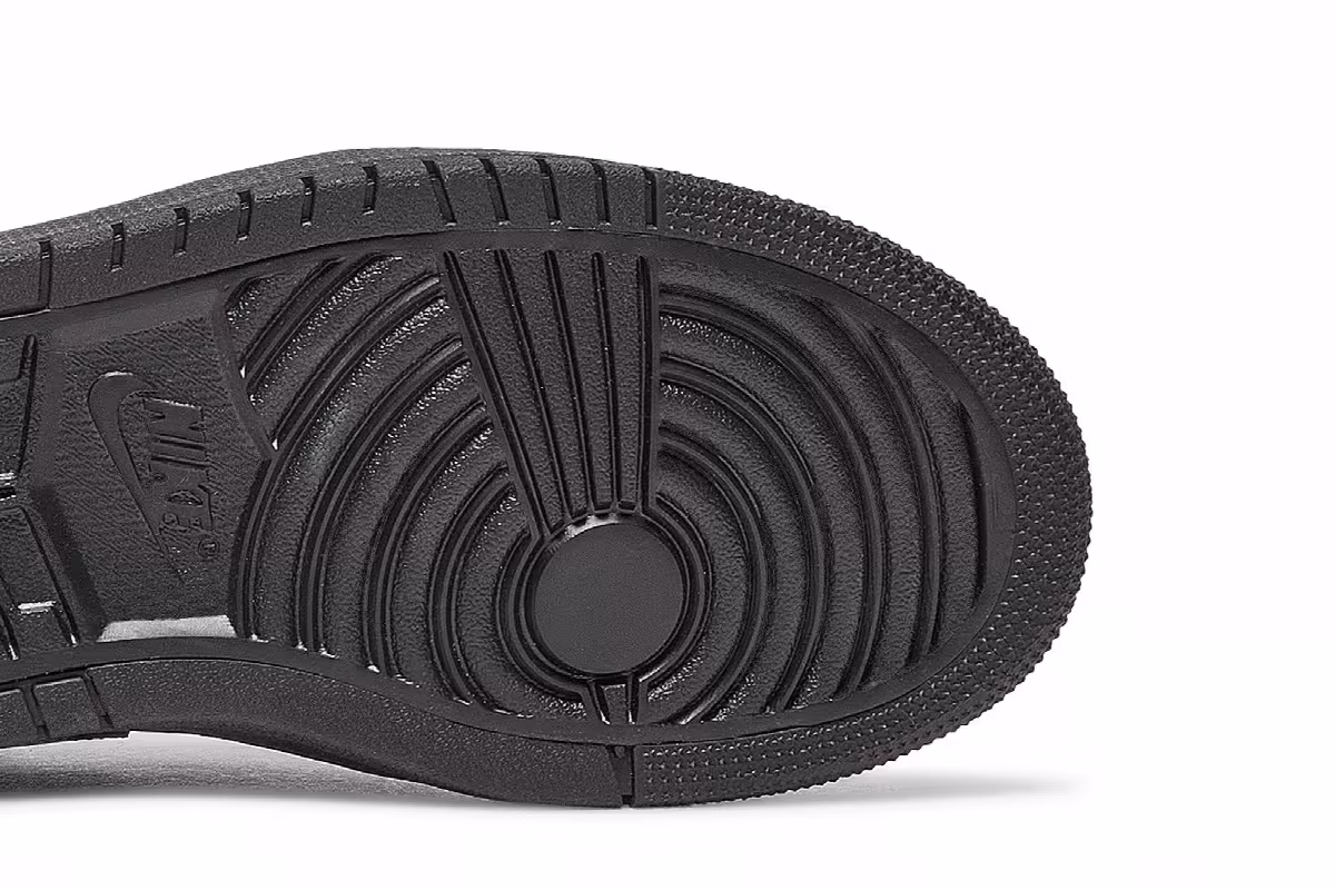 Women's Air Jordan 1 Acclimate Triple Black, view 6