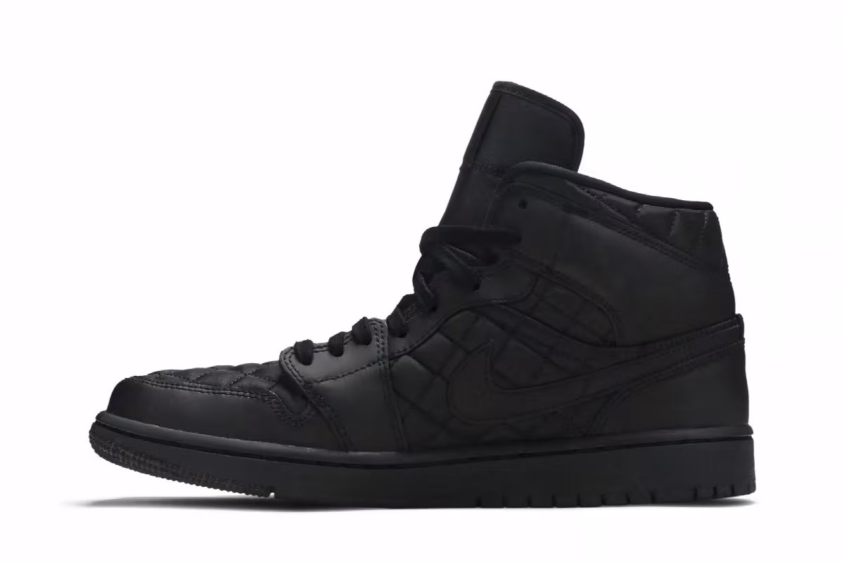 Women's Air Jordan 1 Mid SE Black Quilted, view 4