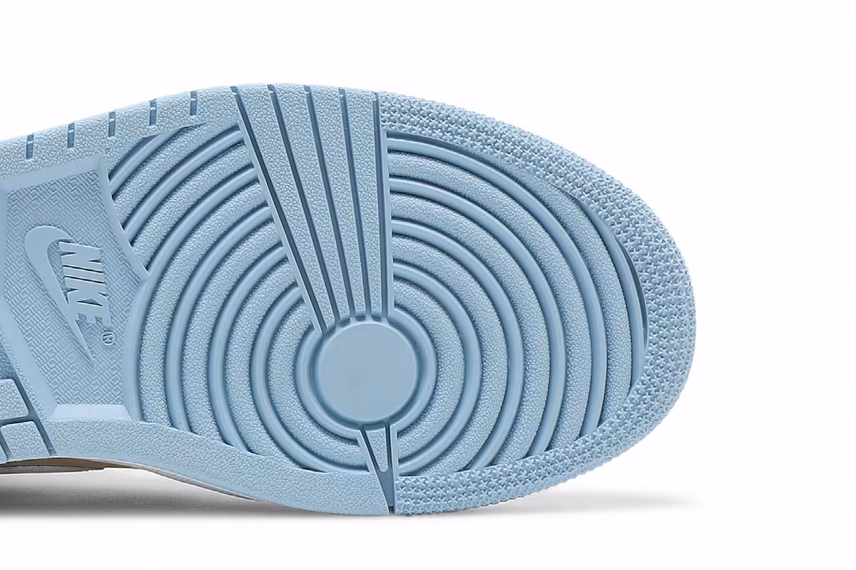 Women's Air Jordan 1 Mid SE Sesame, view 6