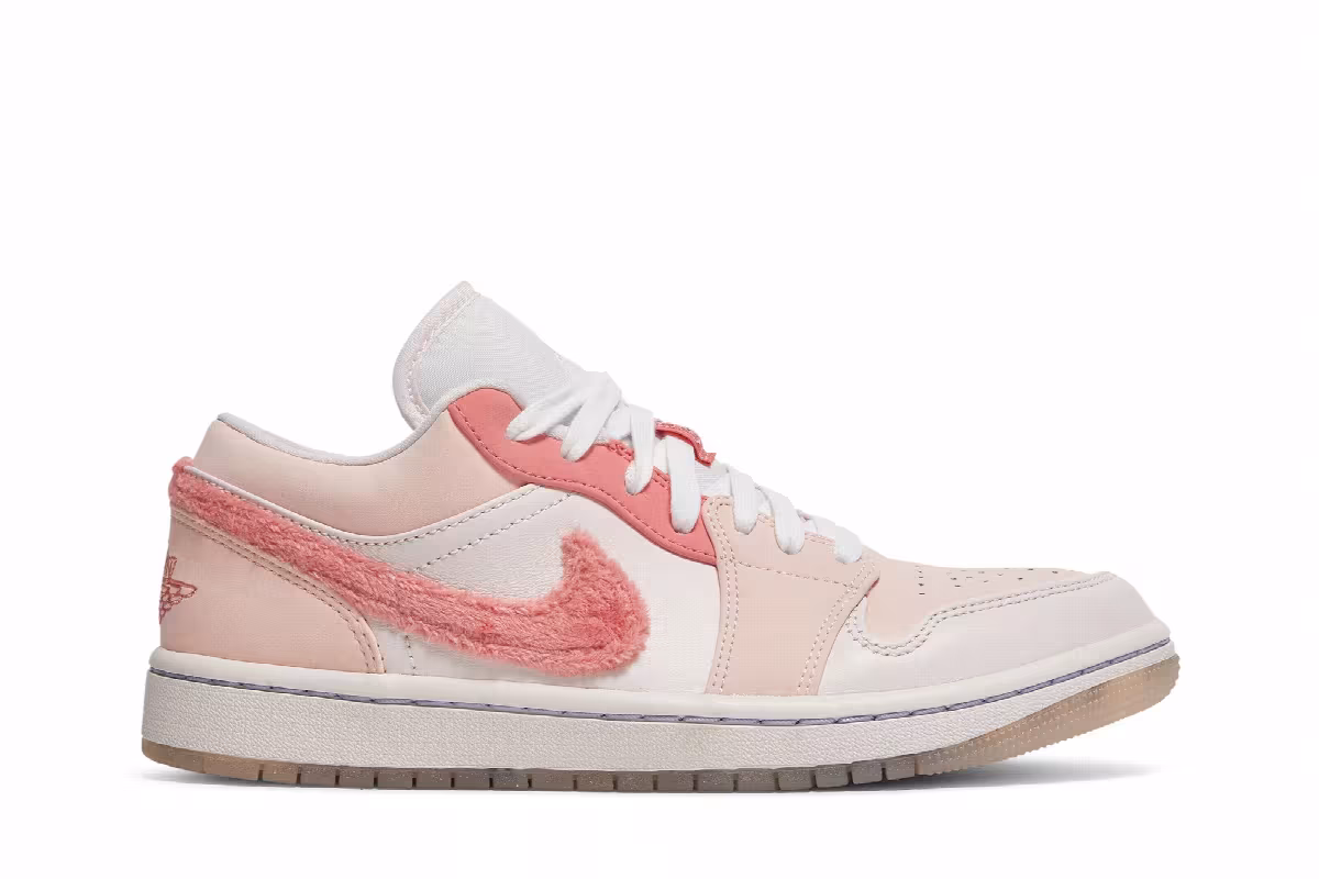 Women's Air Jordan 1 Low SE Mighty Swooshers, view 2