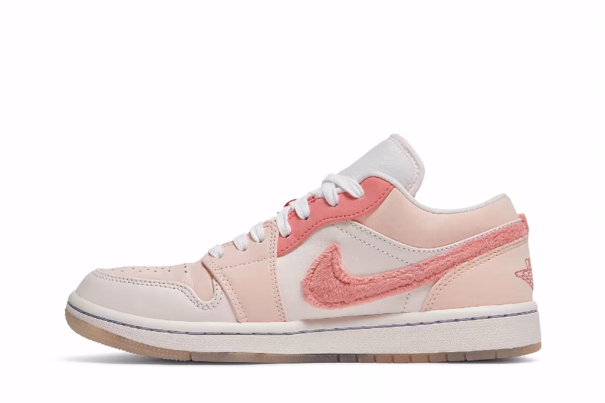 Women's Air Jordan 1 Low SE Mighty Swooshers, view 4