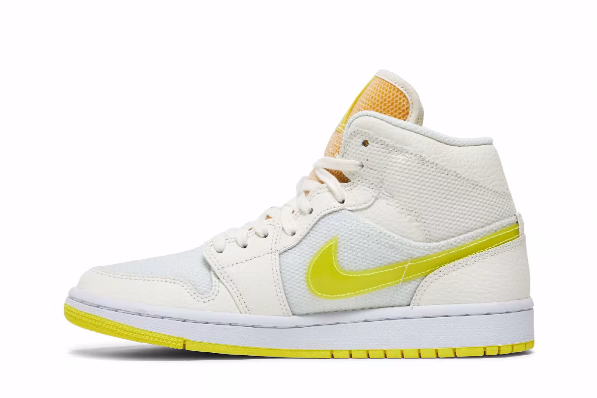 Women's Air Jordan 1 Mid SE Voltage Yellow, view 4