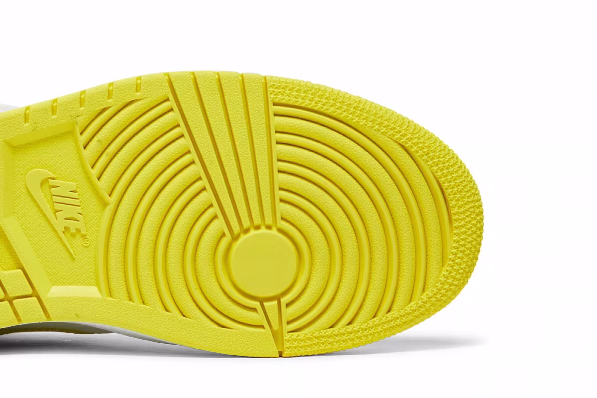 Women's Air Jordan 1 Mid SE Voltage Yellow, view 6
