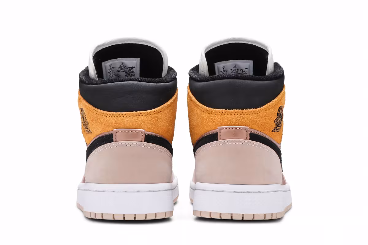 Women's Air Jordan 1 Mid SE Particle Beige, view 7