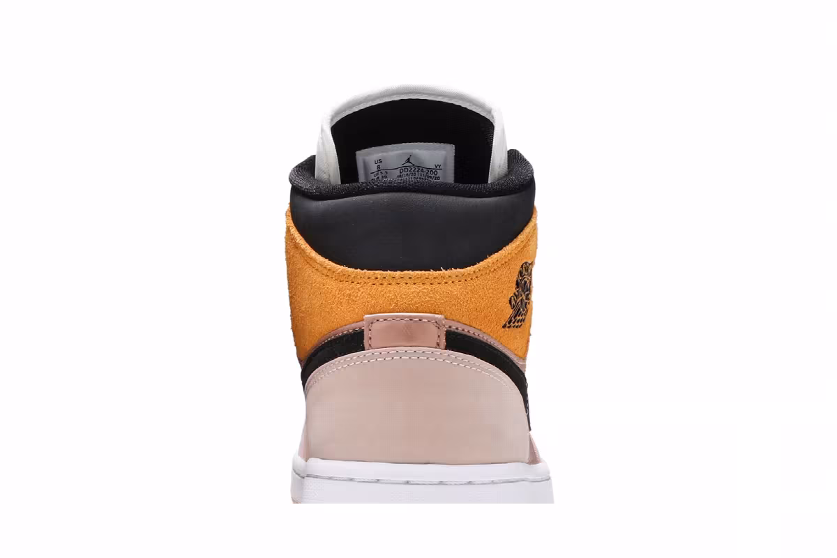 Women's Air Jordan 1 Mid SE Particle Beige, view 8