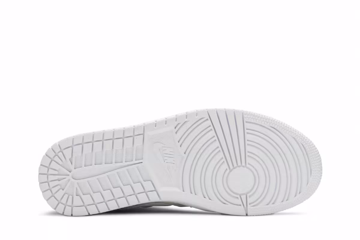 Women's Air Jordan 1 Mid SE White Quilted, view 5
