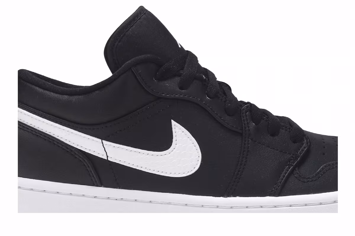 Women's Air Jordan 1 Low Black, view 3