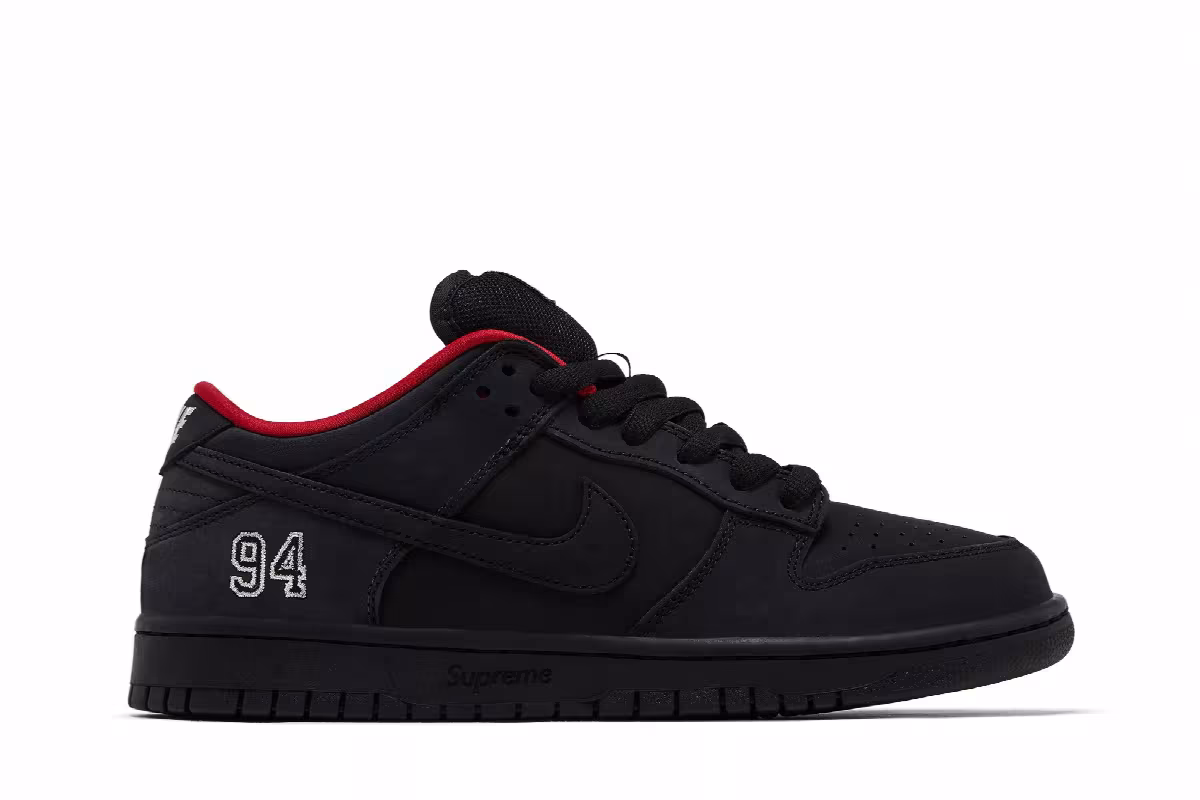 Supreme x Nike Dunk Low SB Black, view 2