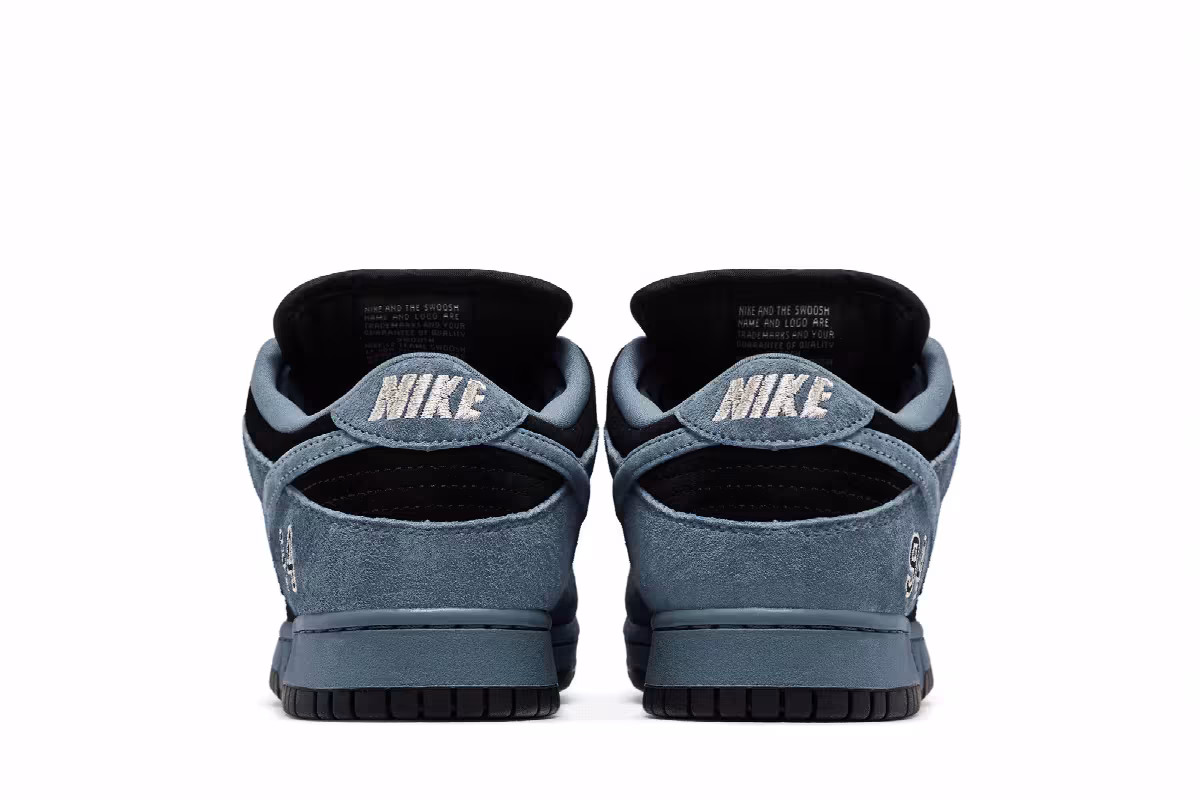 Supreme x Nike Dunk Low SB Ocean Fog, view 7