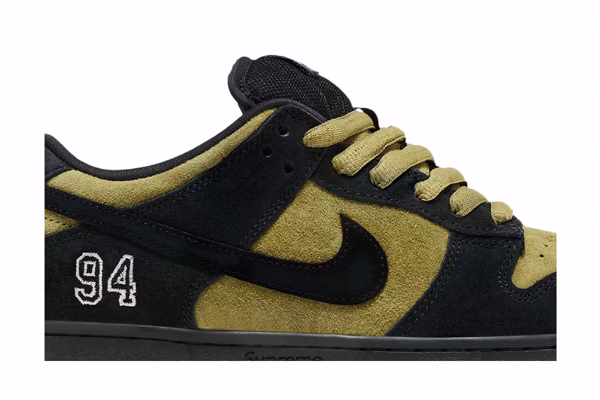 Supreme x Nike Dunk Low SB Camper Green, view 3