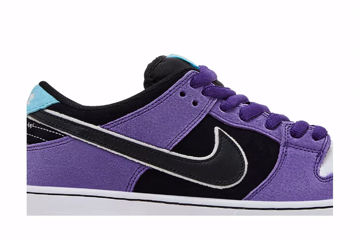 Hayley Wilson x Nike Dunk Low SB Court Purple, view 3