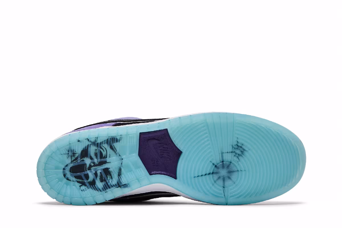 Hayley Wilson x Nike Dunk Low SB Court Purple, view 5