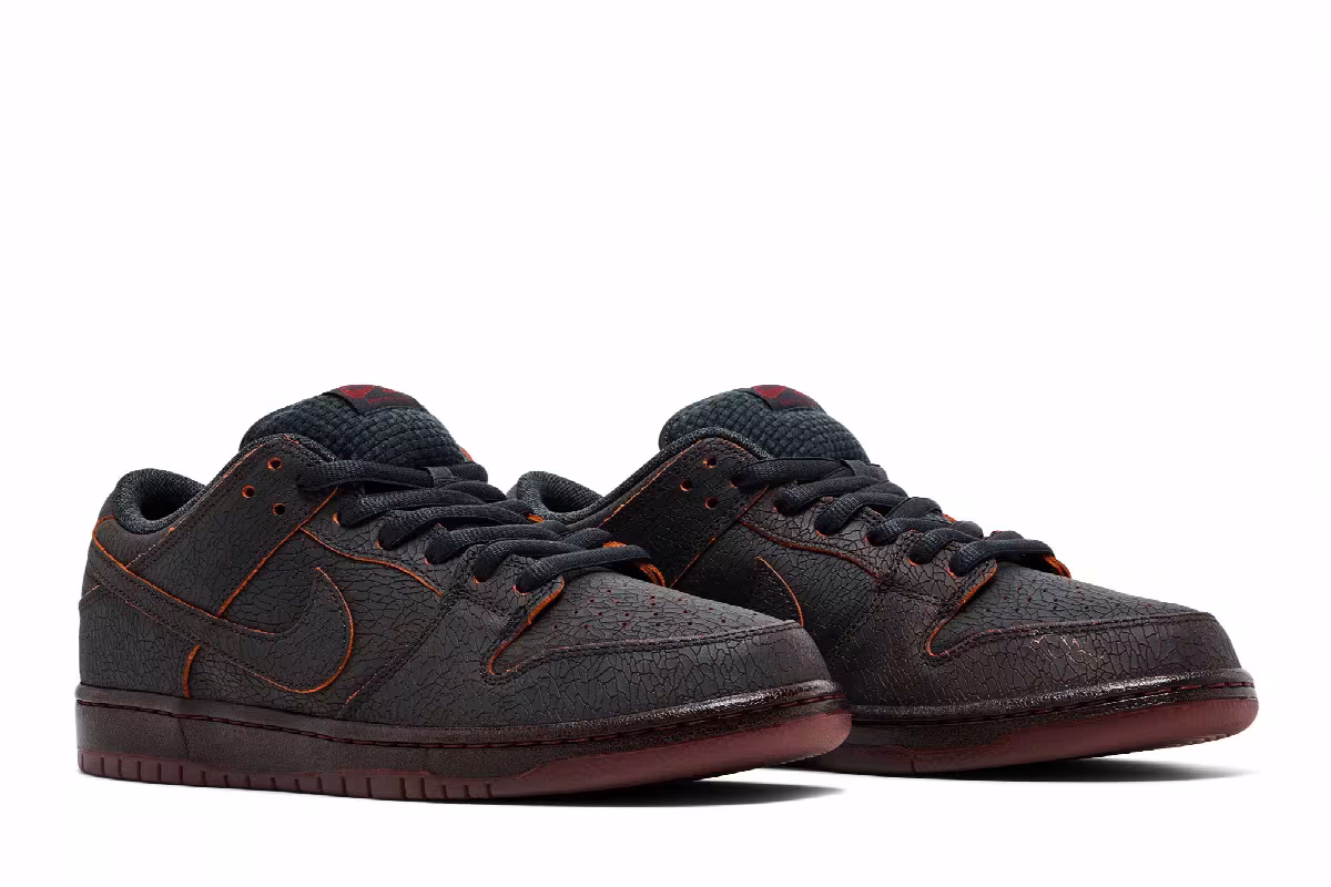 Nike Dunk Low SB Krampus, view 9