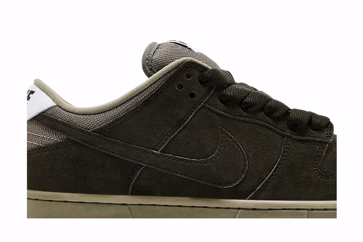 Nike Dunk Low SB Pro B Sequoia, view 3