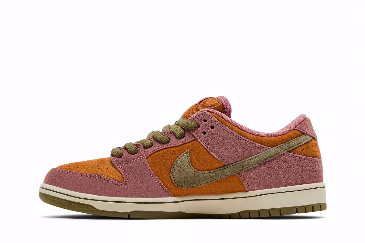 Nike Dunk Low SB Red Stardust, view 4