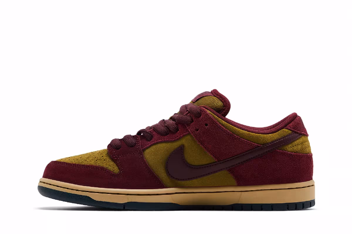 Nike Dunk Low SB Dark Team Red Olive Flak, view 4
