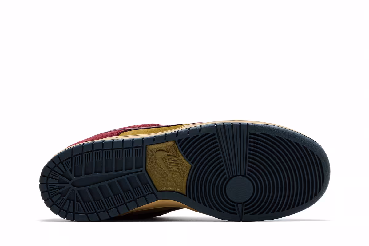 Nike Dunk Low SB Dark Team Red Olive Flak, view 5