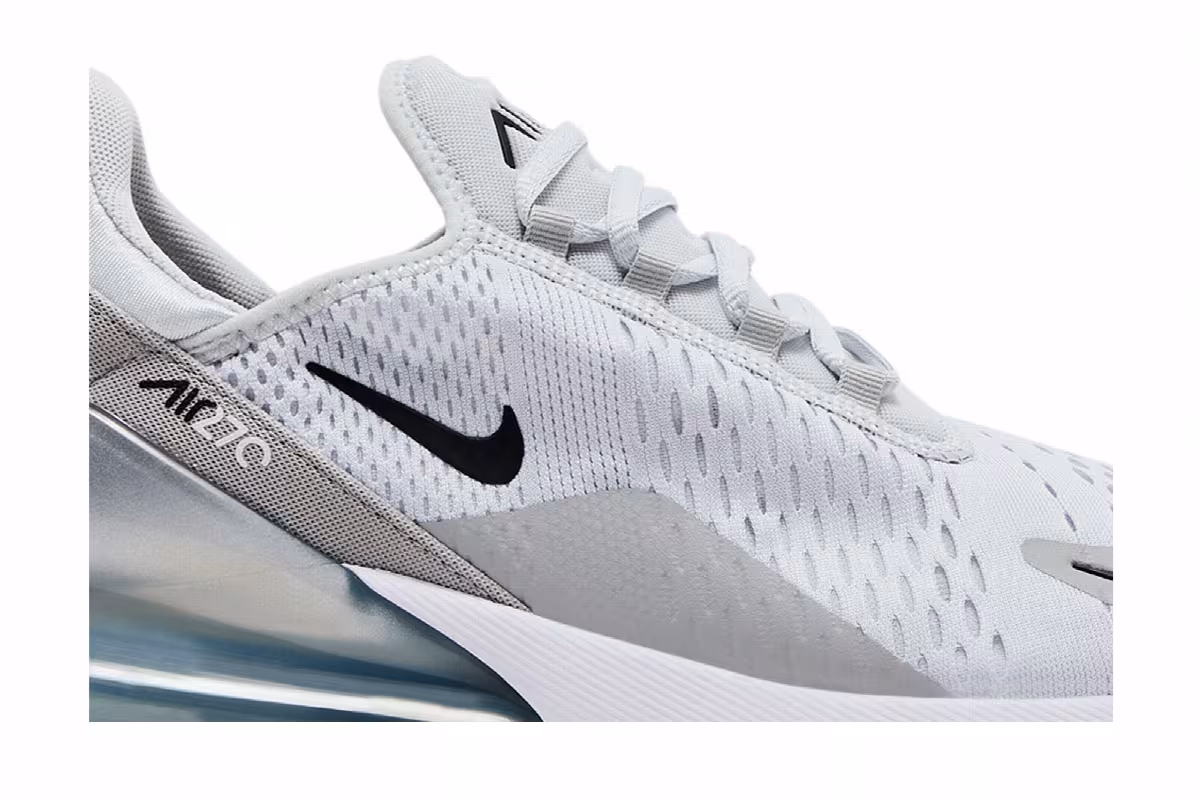 Nike Women's Air Max 270 Pure Platinum, view 3