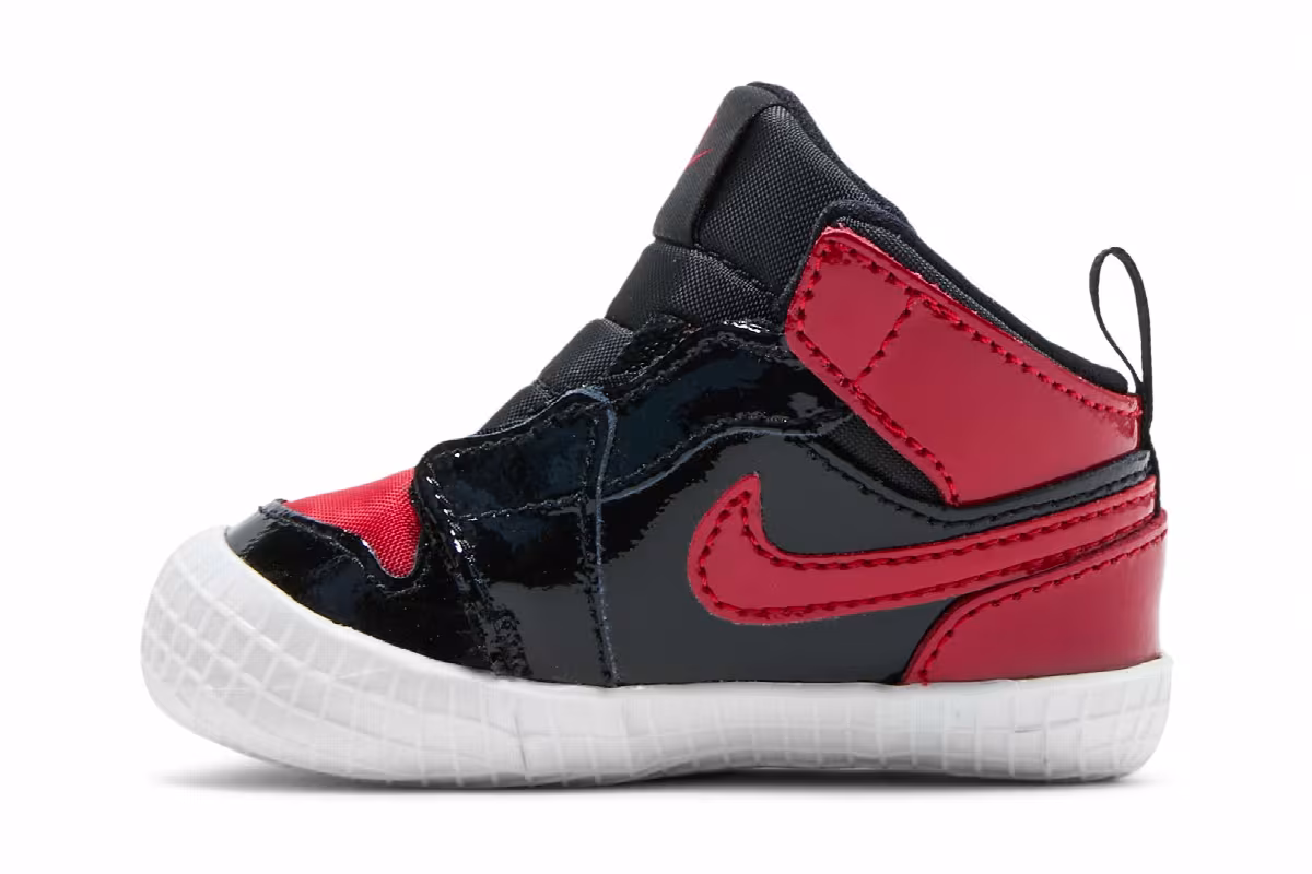 Air Jordan 1 High OG Crib Patent Bred, view 4