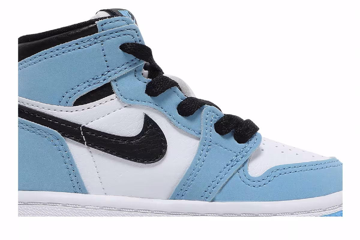 Air Jordan 1 High OG TD University Blue, view 3