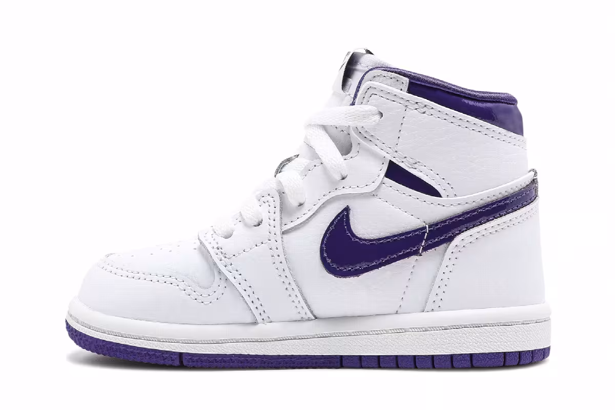 Air Jordan 1 High OG TD Court Purple, view 4