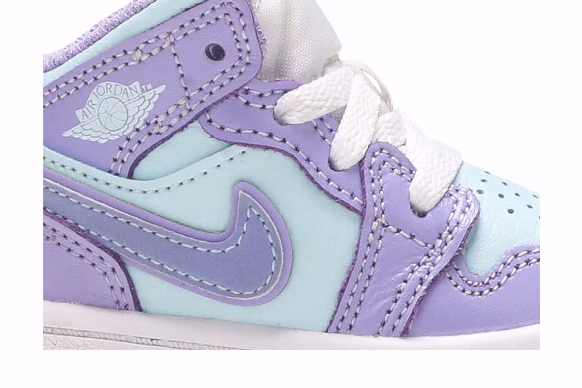 Air Jordan 1 Mid TD Purple Pulse, view 3