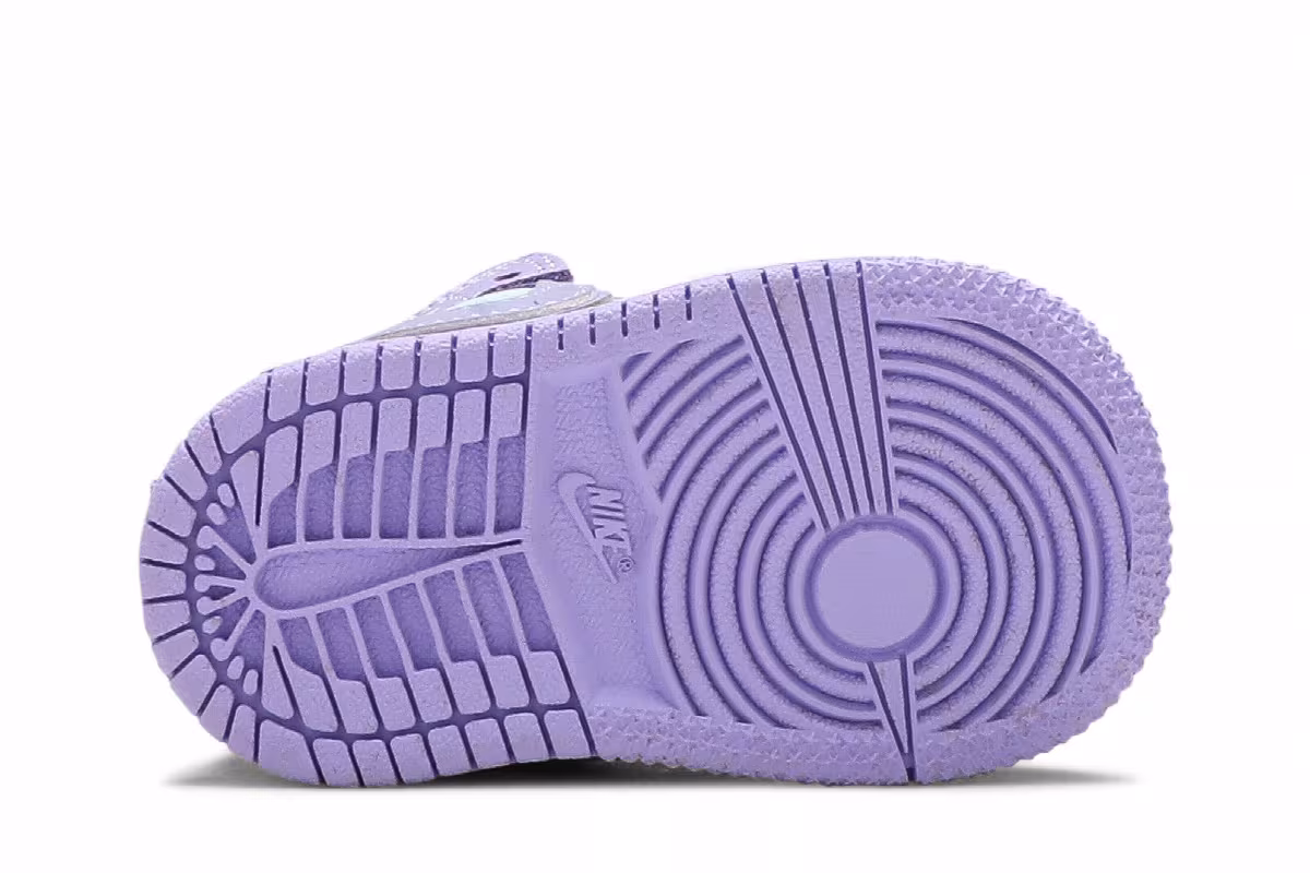 Air Jordan 1 Mid TD Purple Pulse, view 5