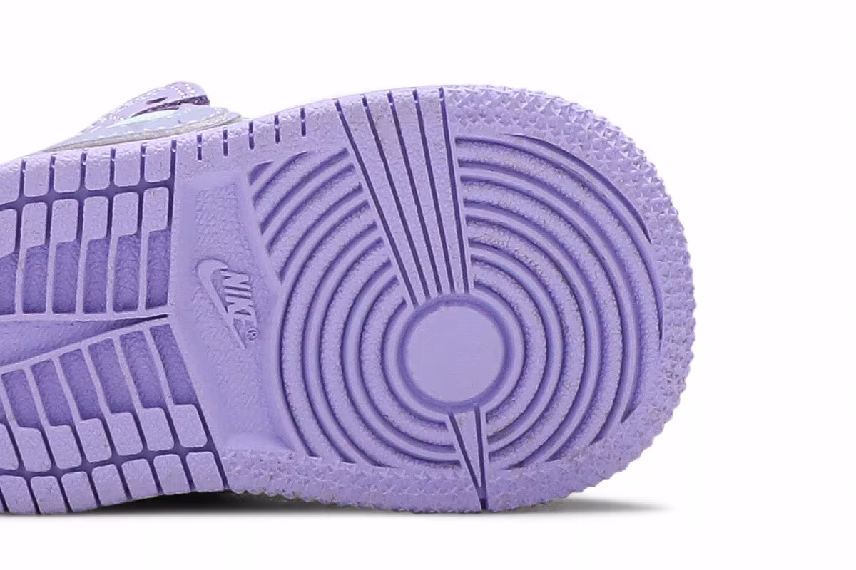 Air Jordan 1 Mid TD Purple Pulse, view 6