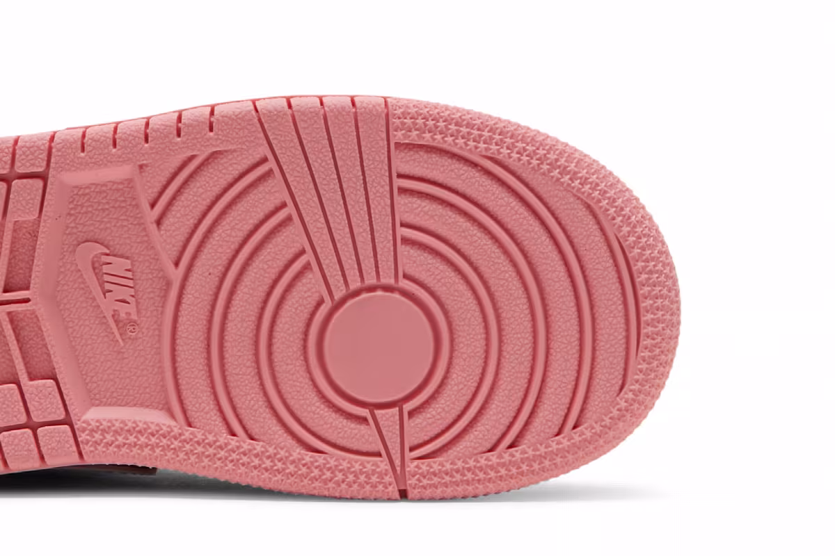 Air Jordan 1 Mid TD Coral Chalk, view 6