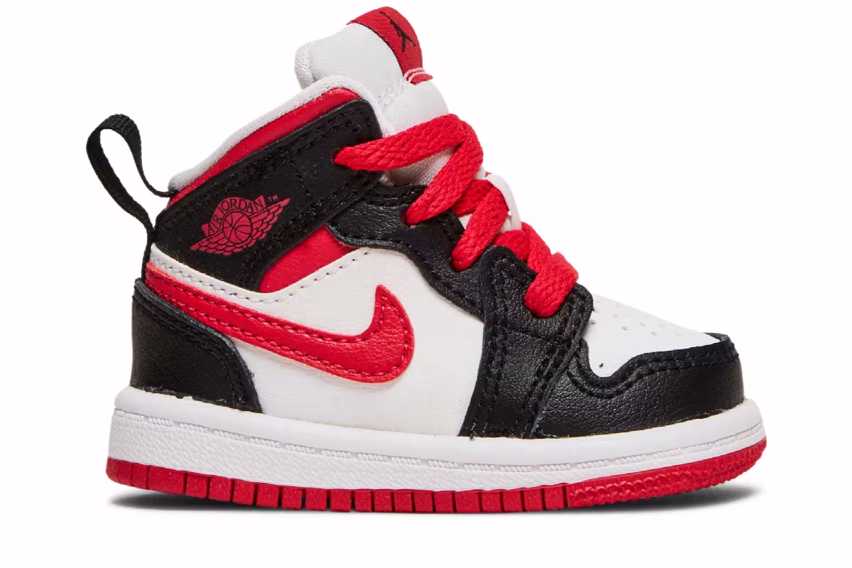 Air Jordan 1 Mid TD White Very Berry, view 2
