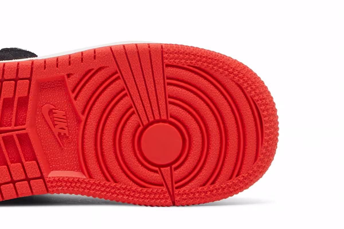 Air Jordan 1 Mid SE TD SiEMPRE Familia, view 6