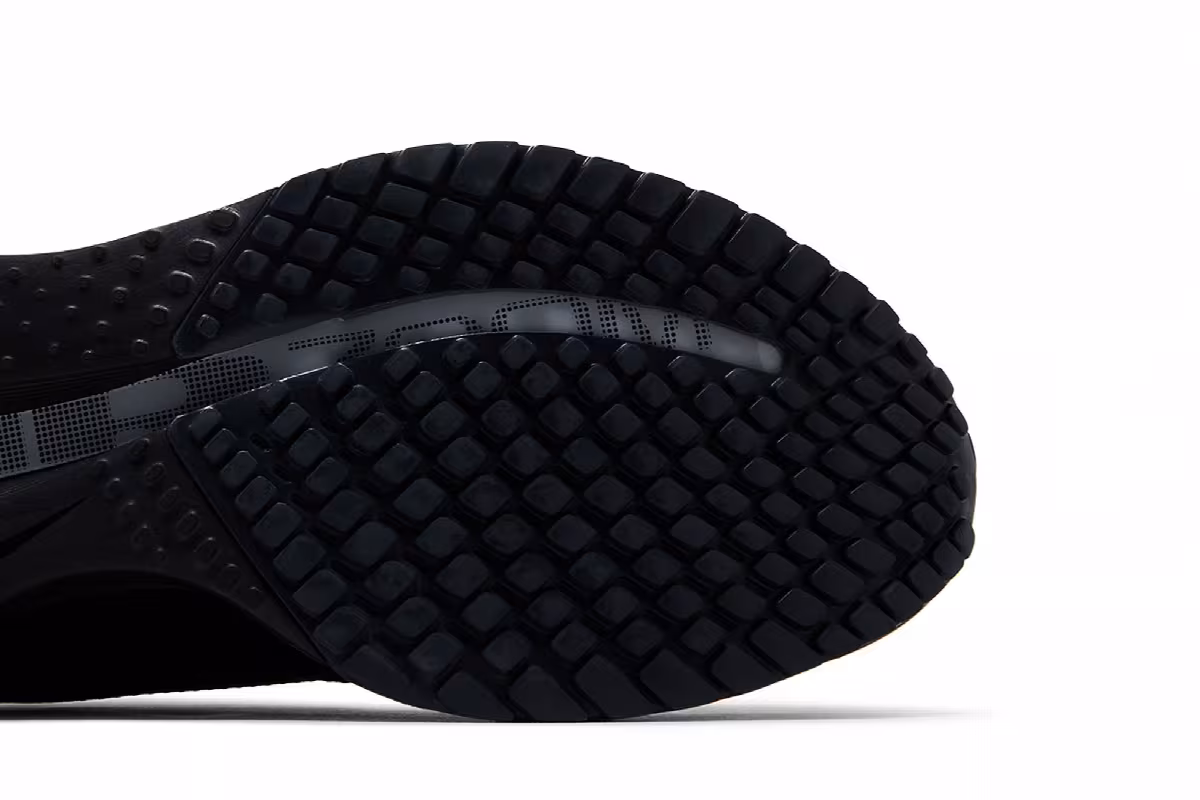 Nike Pegasus Premium SP Black Metallic Silver, view 6