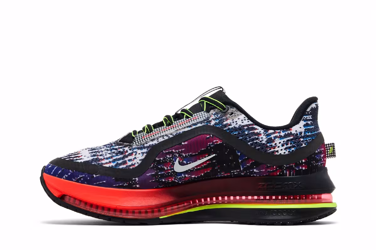 Nike Pegasus Premium Multi-Pixel, view 4