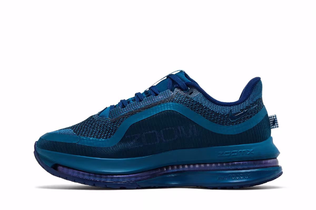 Swarovski x Nike Women's Air Zoom Pegasus Premium Blue Force, view 4