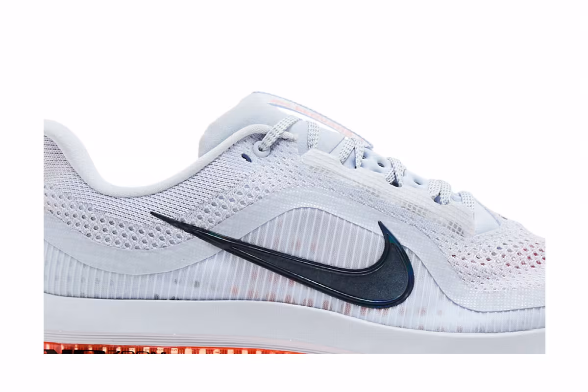 Nike Women's Pegasus Premium Airscape, view 3