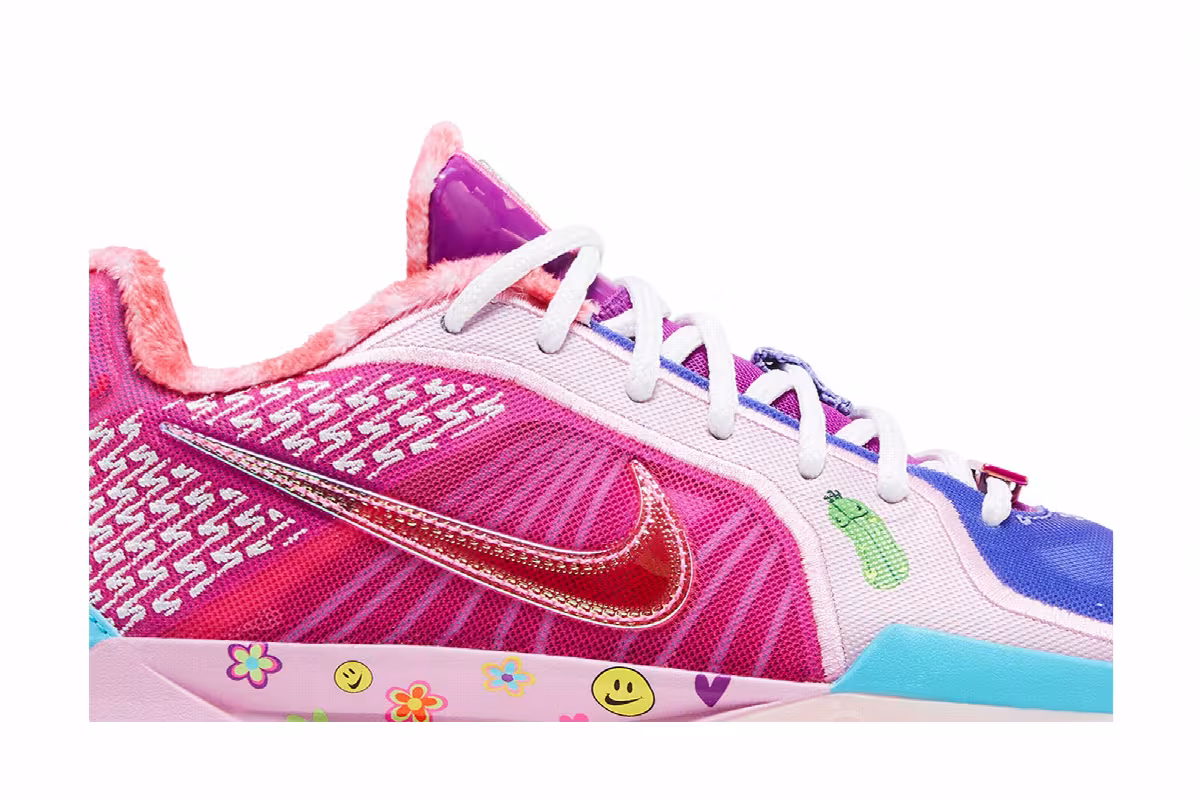 Nike Women's Sabrina 2 Doernbecher 2025, view 3