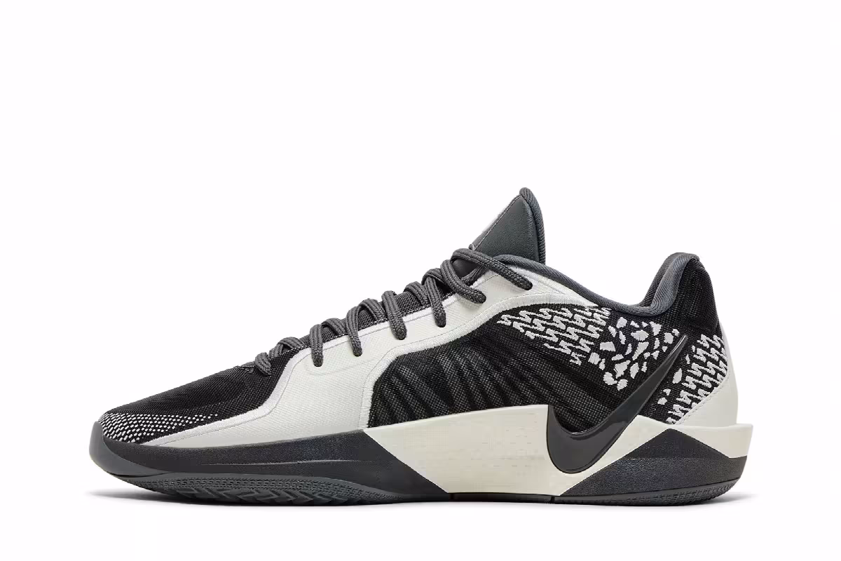 Nike Women's Sabrina 2 Iron Grey, view 4