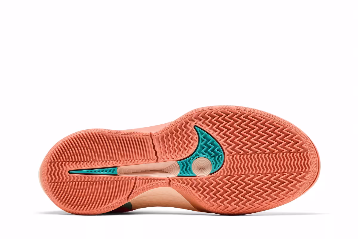 Nike Women's Sabrina 2 Activate, view 5