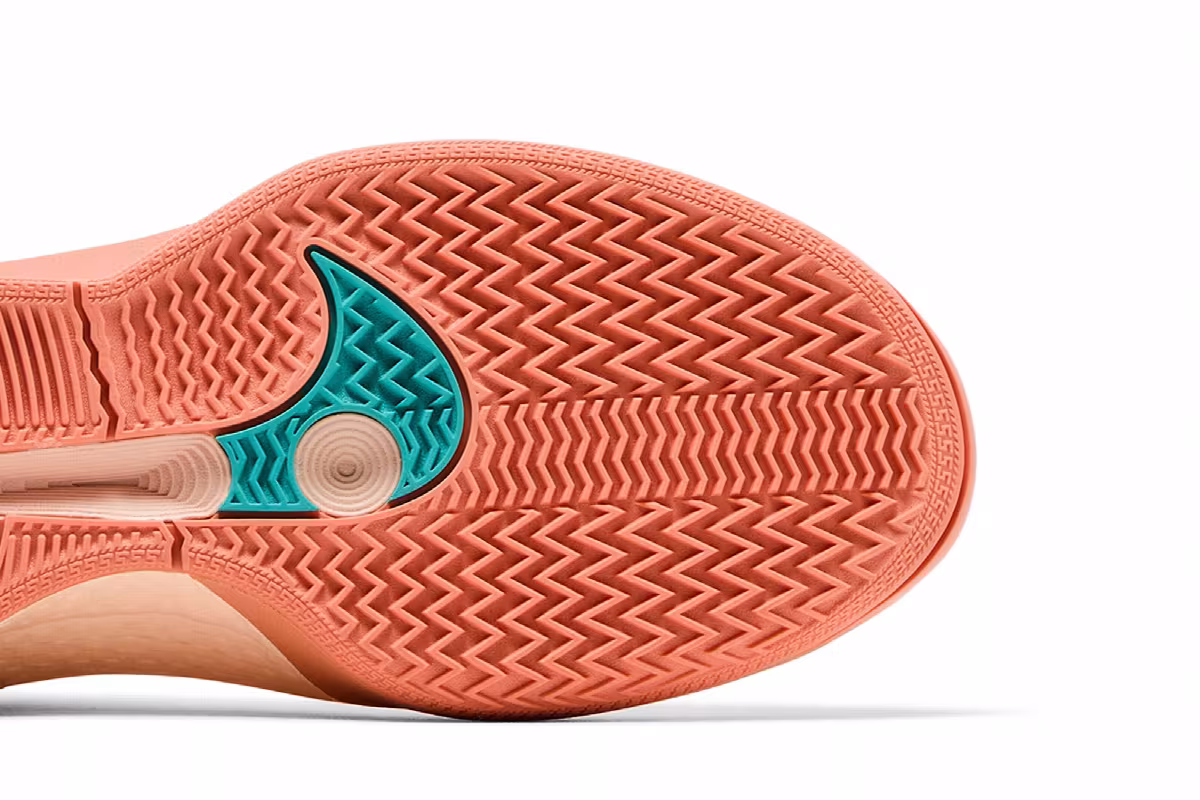 Nike Women's Sabrina 2 Activate, view 6