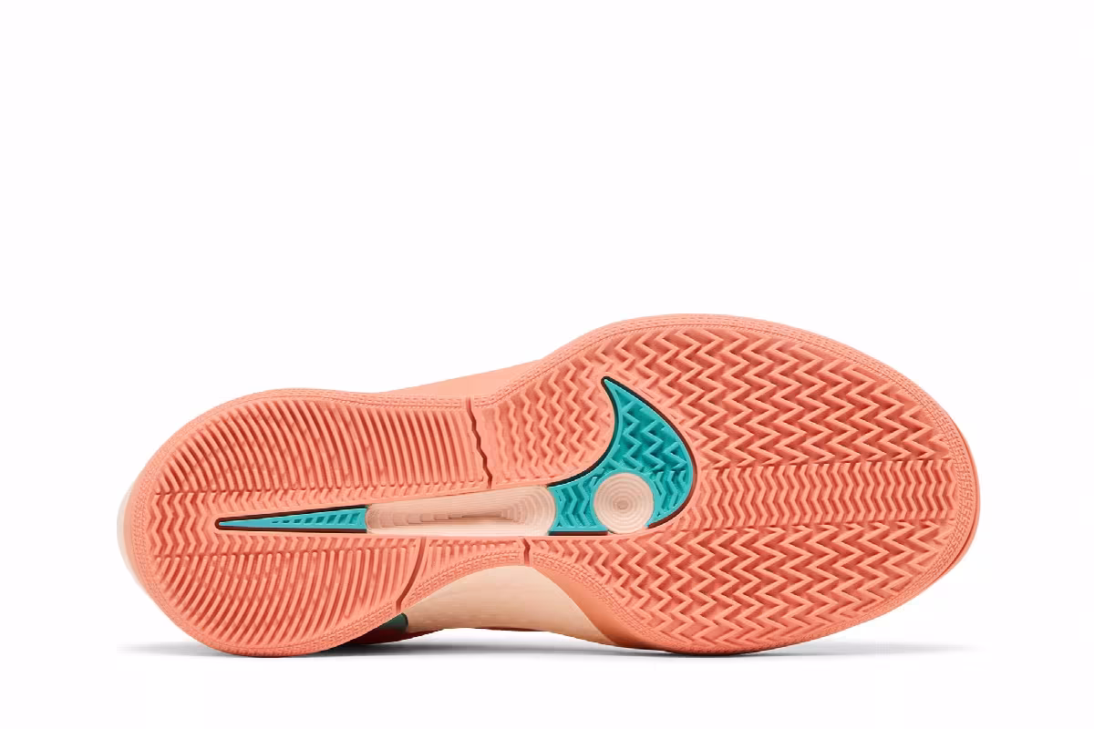 Nike Women's Sabrina 2 EP Activate, view 5