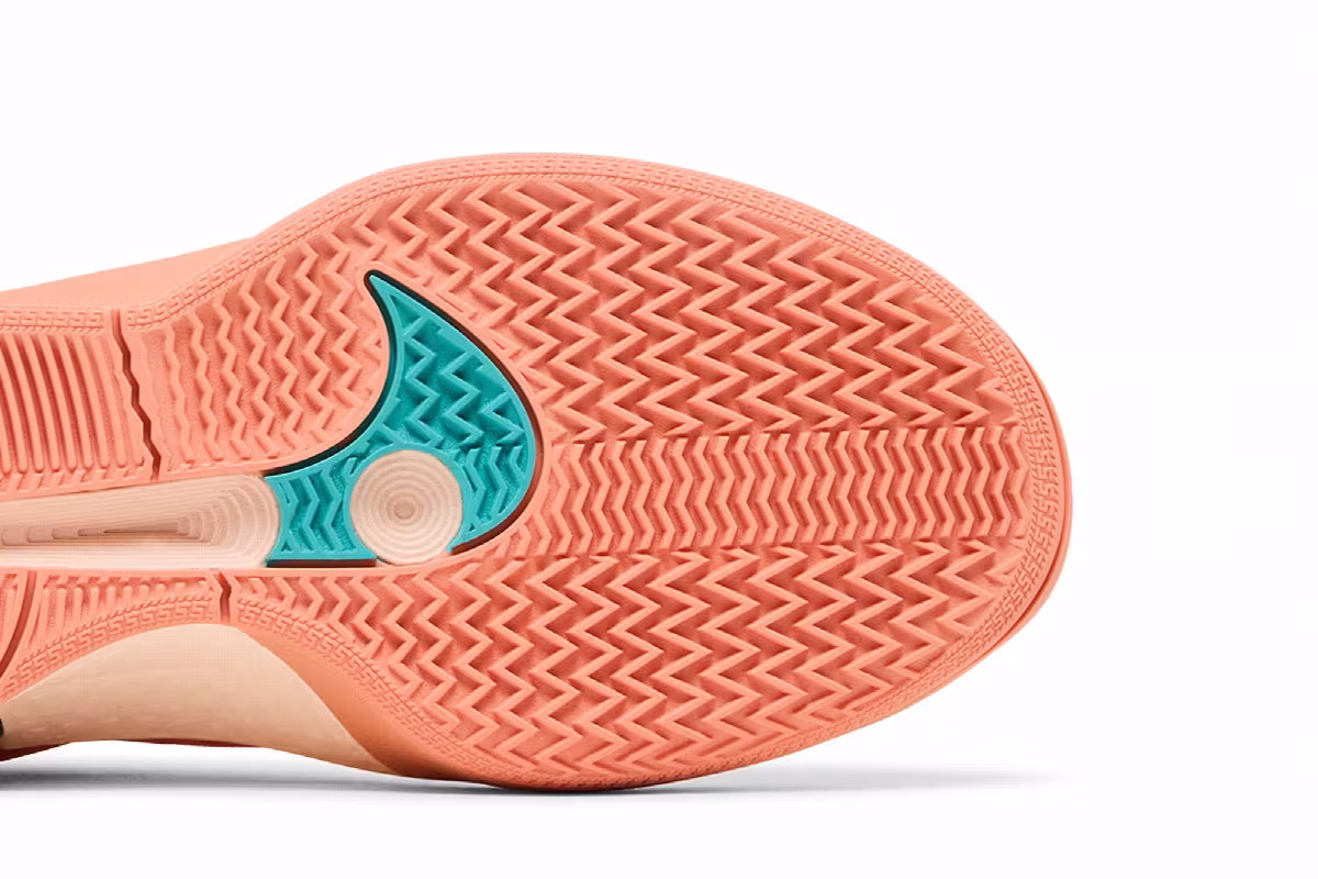 Nike Women's Sabrina 2 EP Activate, view 6