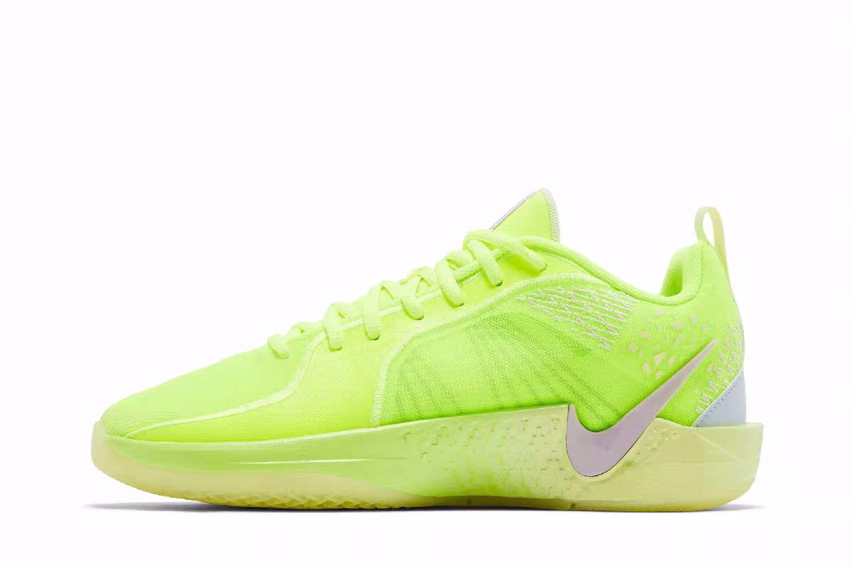 Nike Sabrina 2 GS Volt, view 4