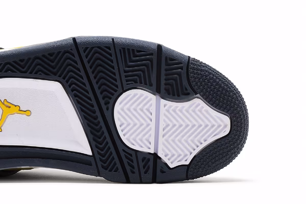 Air Jordan 4 GS Lightning 2021, view 6