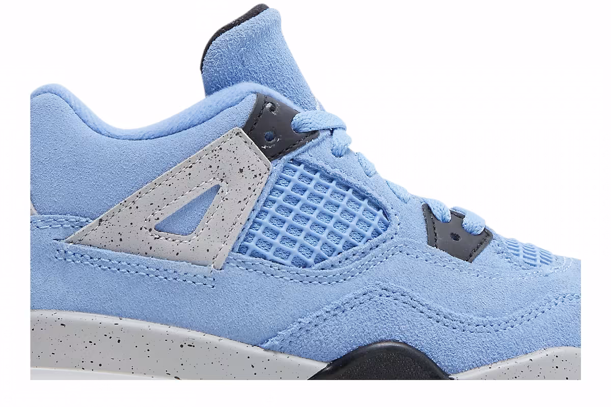 Air Jordan 4 PS University Blue, view 3