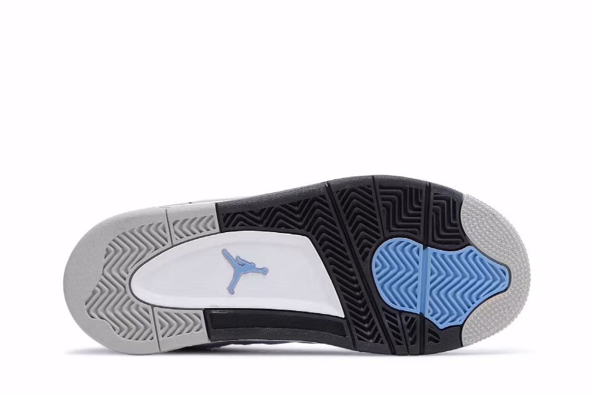 Air Jordan 4 PS University Blue, view 5