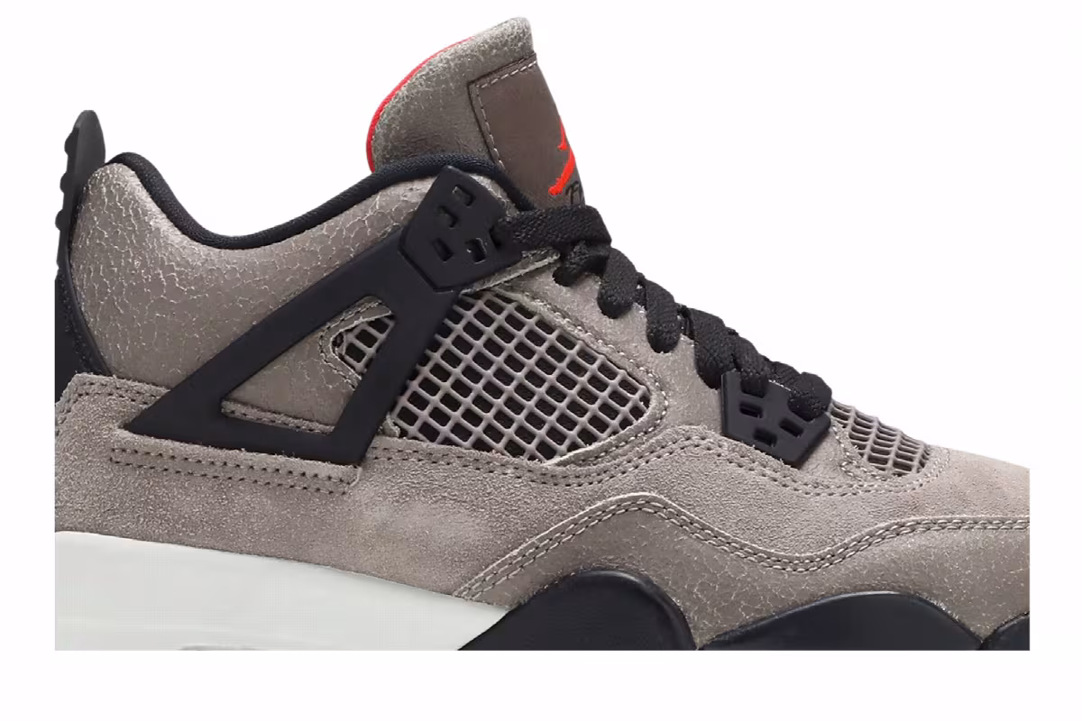 Air Jordan 4 GS Taupe Haze, view 3
