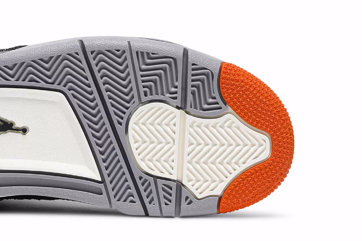 Women's Air Jordan 4 Starfish, view 6