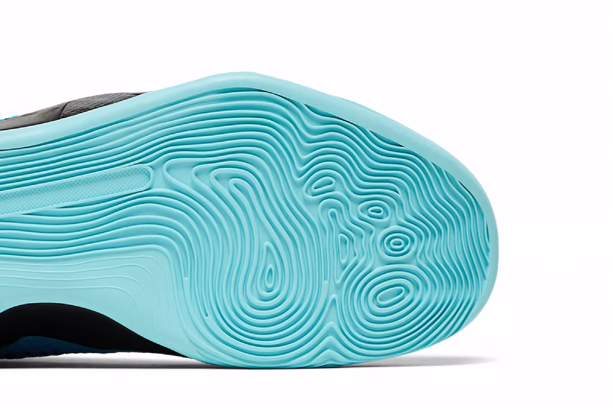 Nike Kobe 9 Elite Low Protro Perspective, view 6